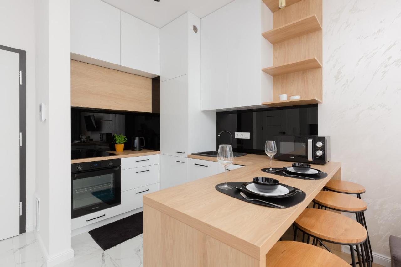 Warsaw Kotsisa Apartments With Parking By Noclegi Renters ภายนอก รูปภาพ
